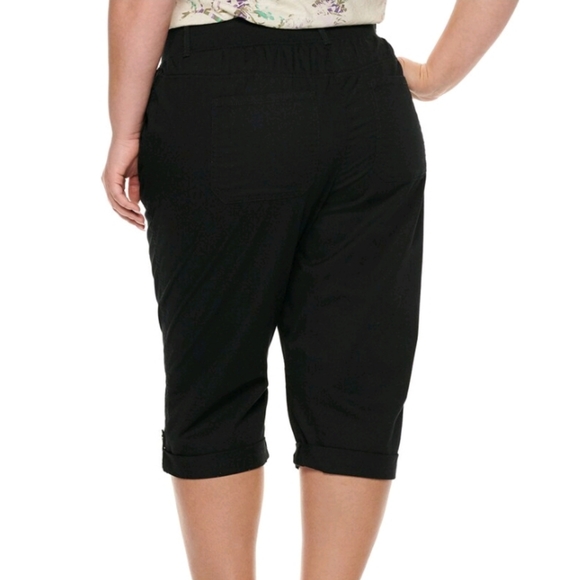 22W 😊 Cinnamon Latte utility capris - Picture 2 of 7